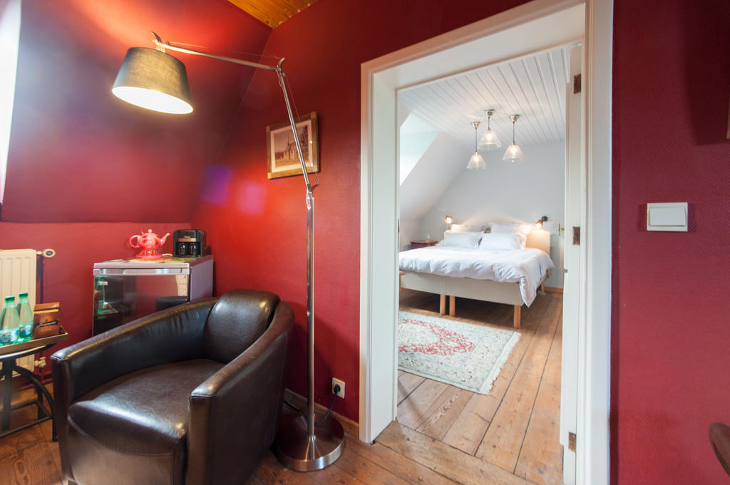 B&B Cense De La Tour Nil Saint-Vincent 객실 사진